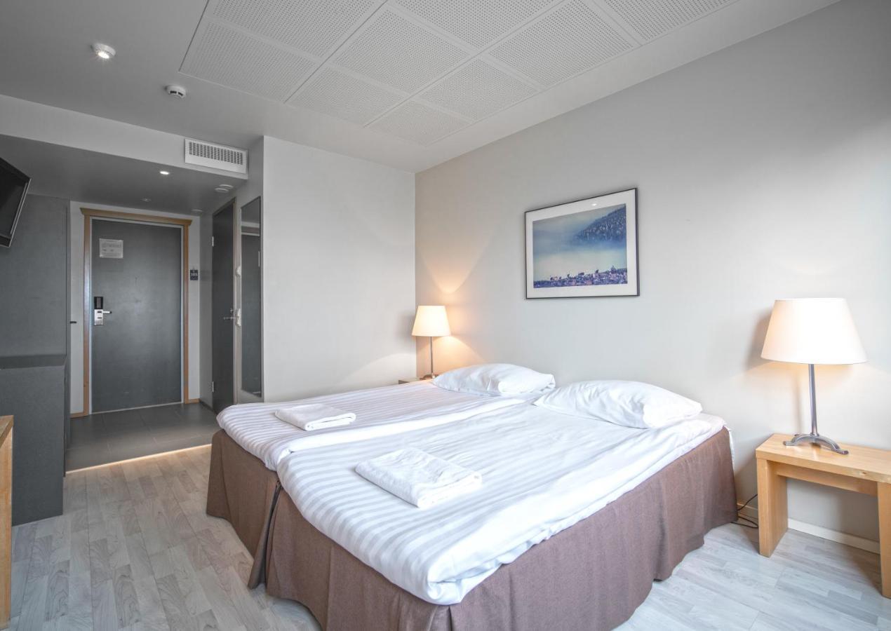 Ski-Inn Hotel Pyhaetunturi Ngoại thất bức ảnh