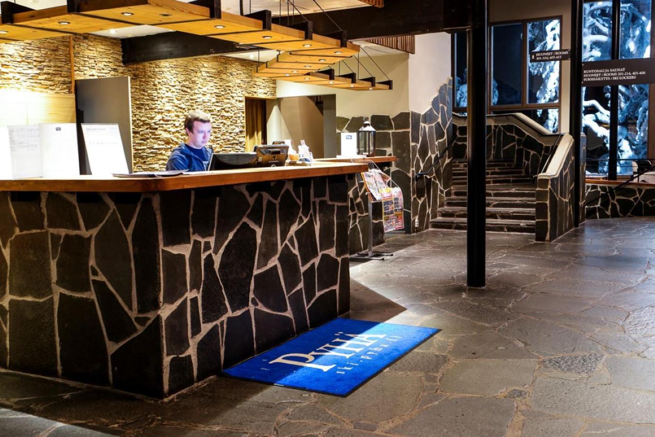 Ski-Inn Hotel Pyhaetunturi Ngoại thất bức ảnh